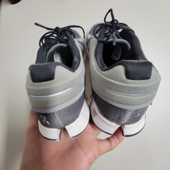 On Running On Cloud 5 Kelp Shadow Women's Size 10. - Picture 8 of 14